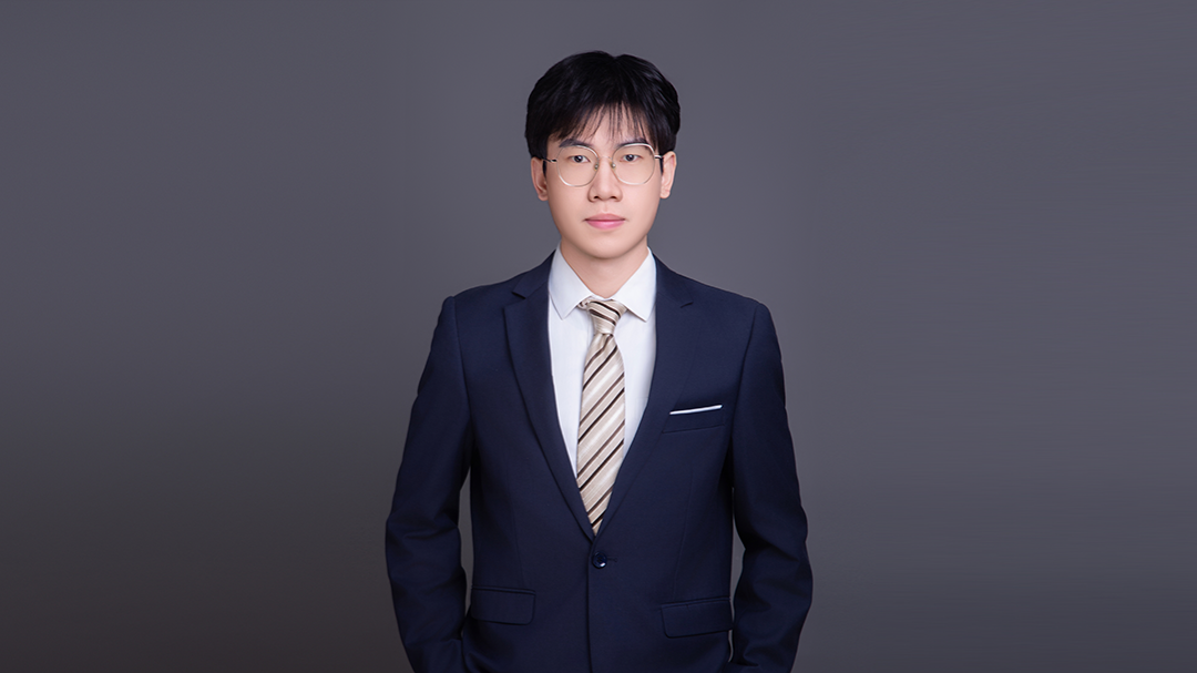 罗杰中16:9.png 罗杰中16:9.png